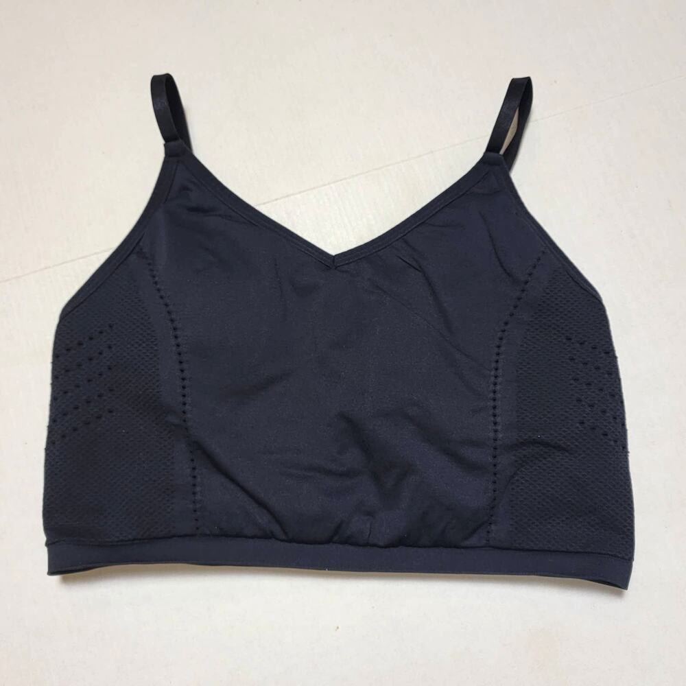 Fabletics Black Sports Bra SZ Large